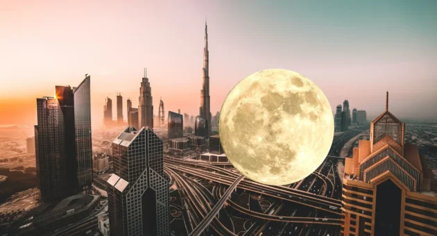 ماه در دبی